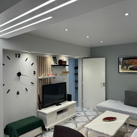 Temali Apartment Shkodër Buitenkant foto