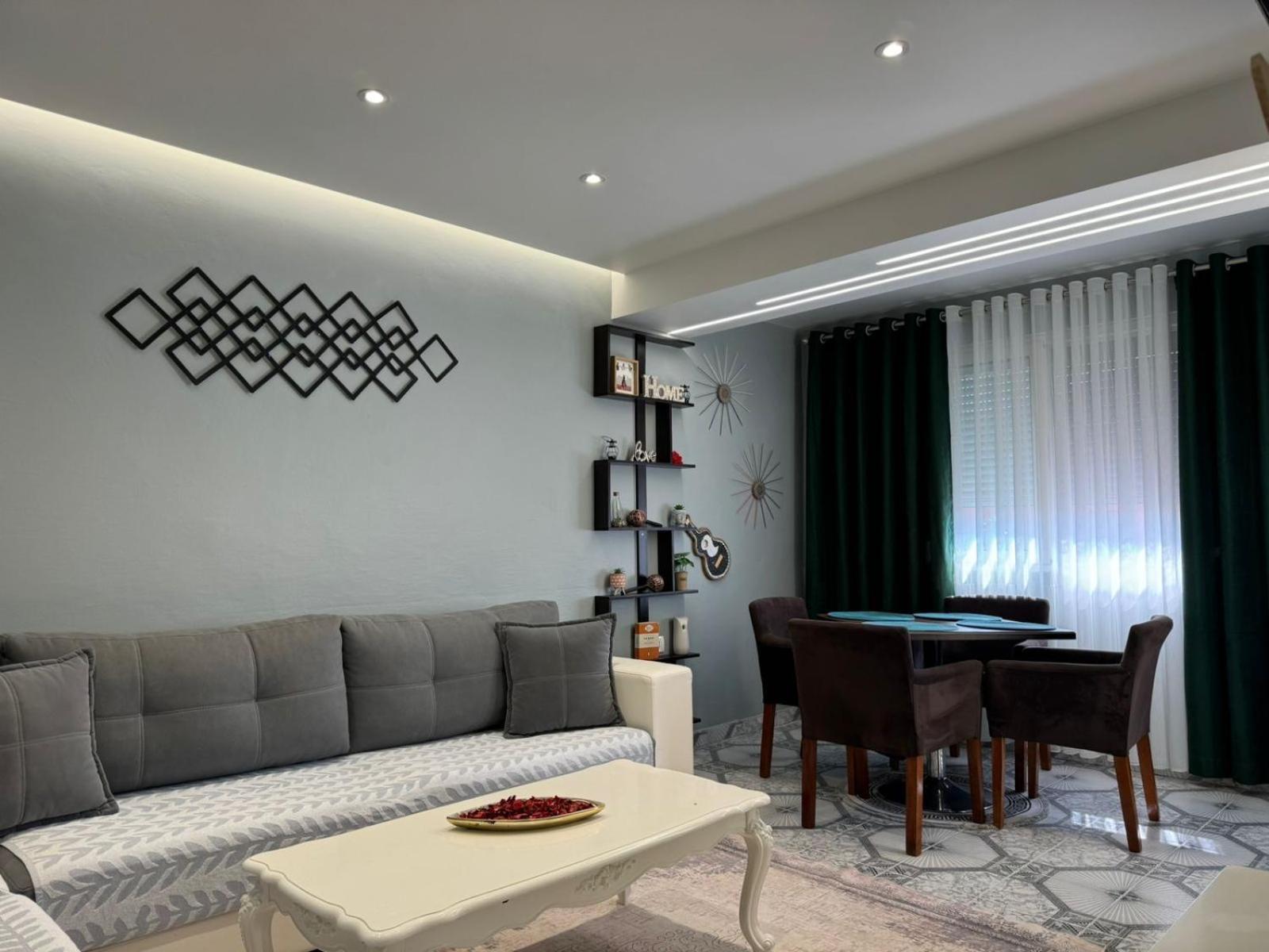 Temali Apartment Shkodër Buitenkant foto